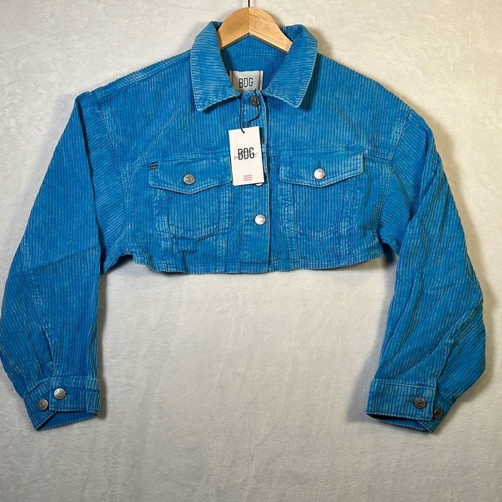 BDG Carissa Corduroy cropped jacket-women’s small-NWT‎